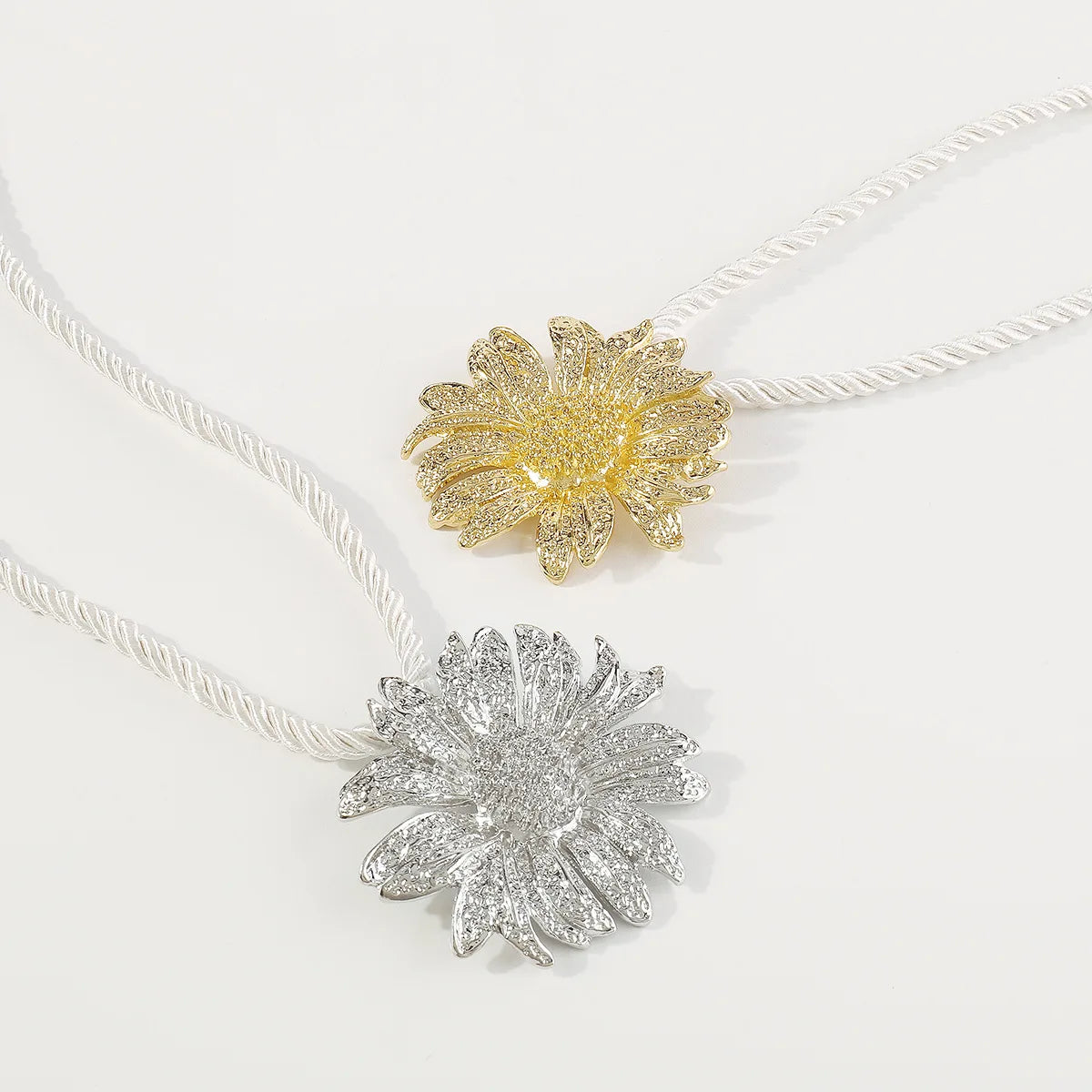 Elegant Sunflower Necklace Set