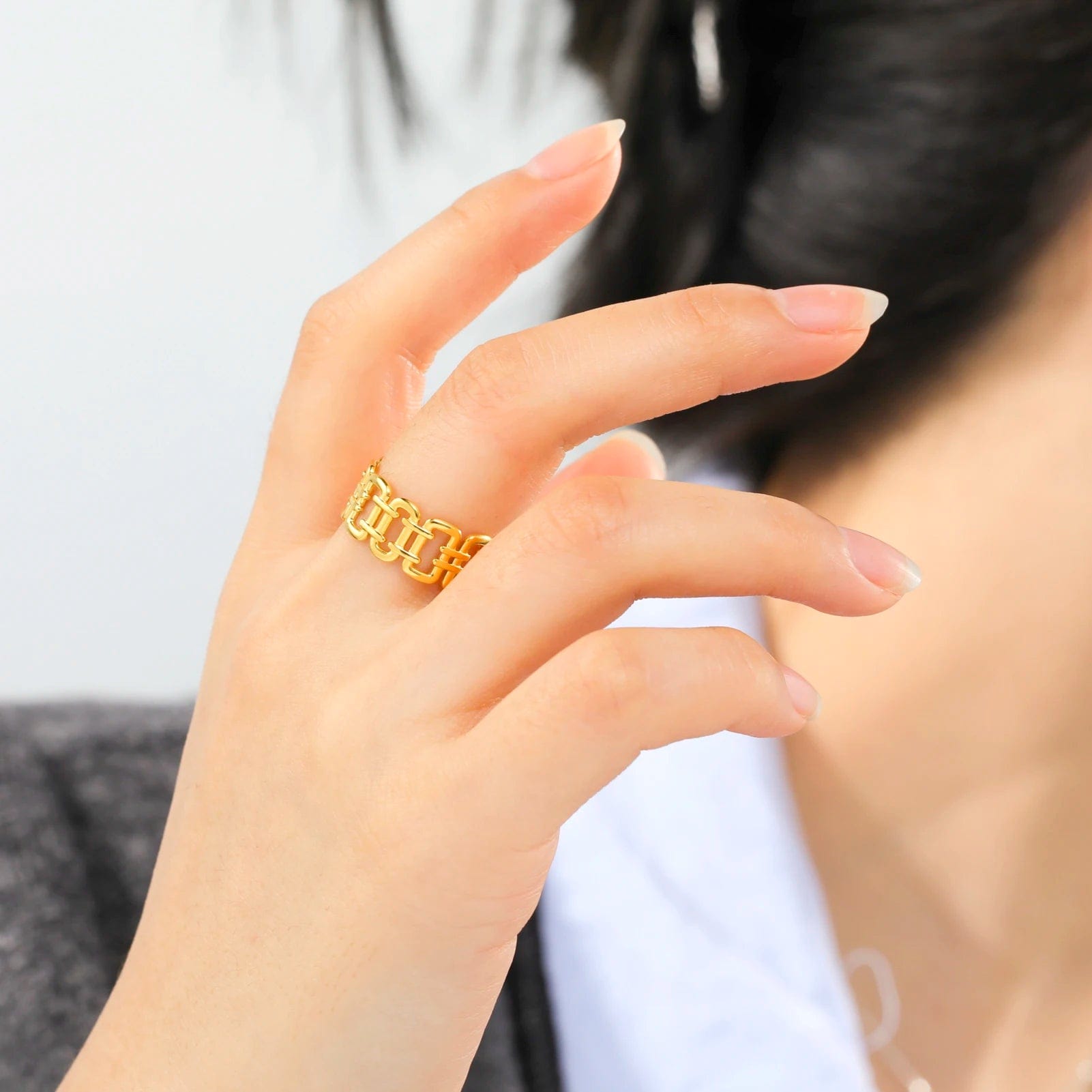  Minimalist Geometric Rings