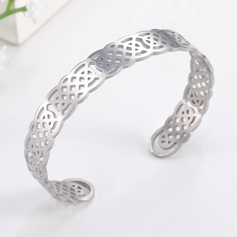 Celtic Knot Wiccan Amulet Bracelet