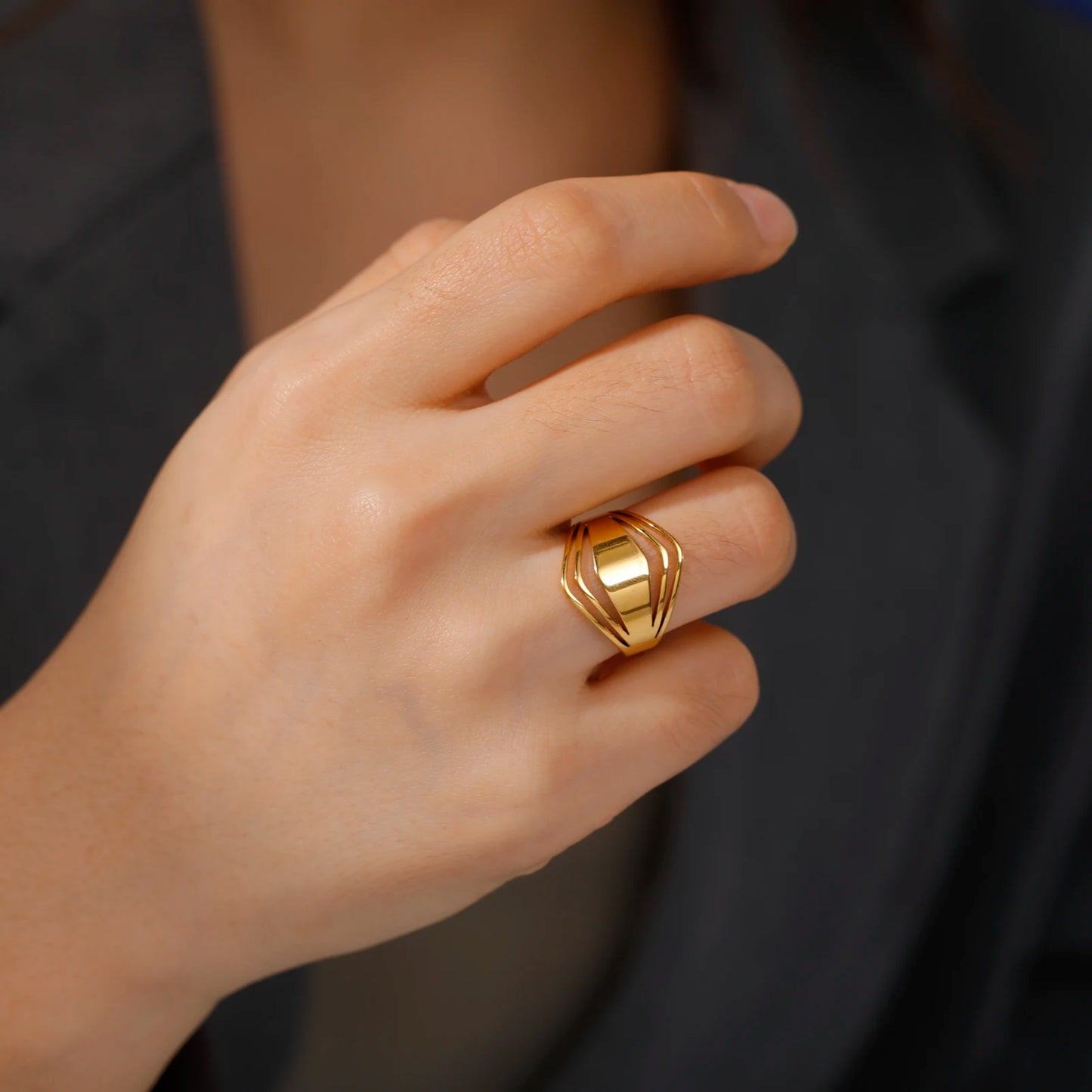 Minimalist Rhombus Ring