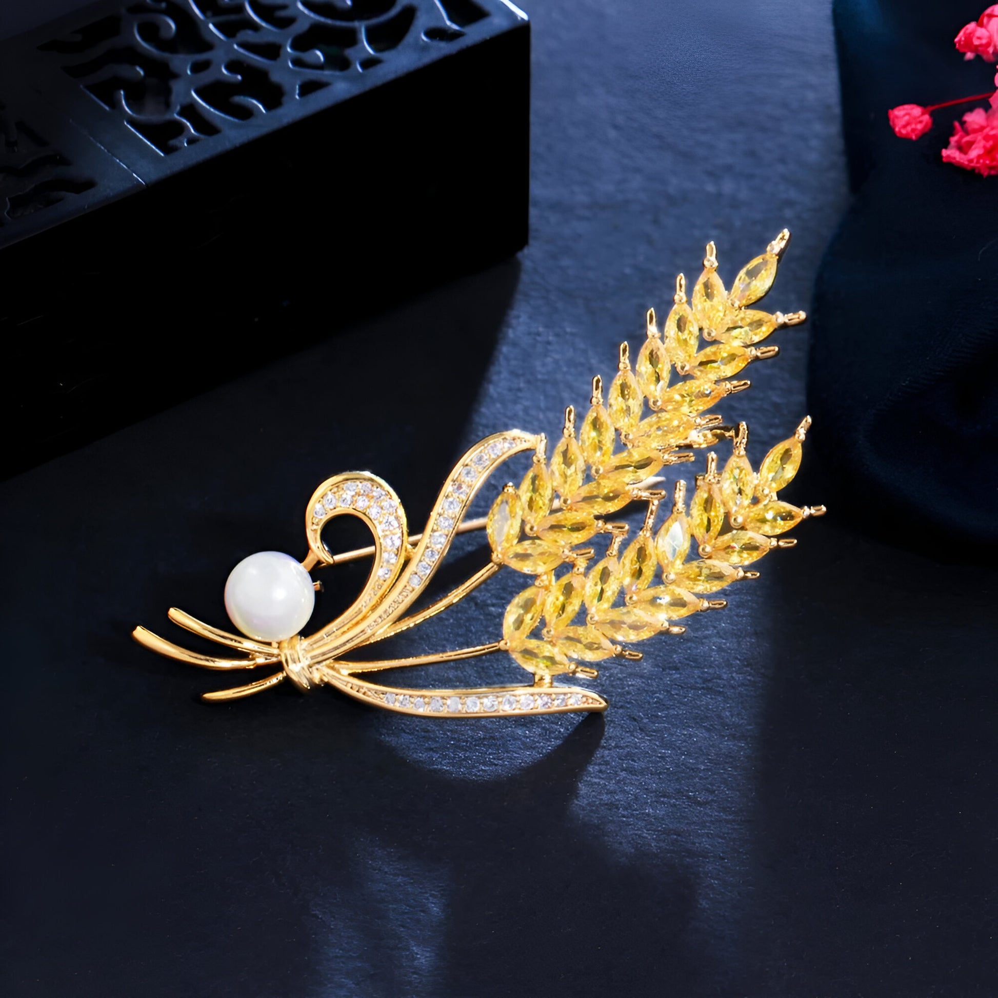 Leaf Shape Crystal Brooch - JR NEST