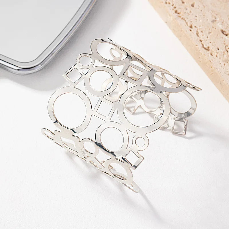 Stylish Opening Metal Bracelet