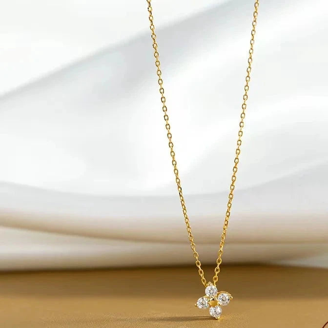 Flashy 925 Silver Zircon Necklace