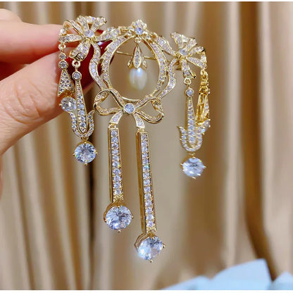 Fringe Imitation Pearl Brooch