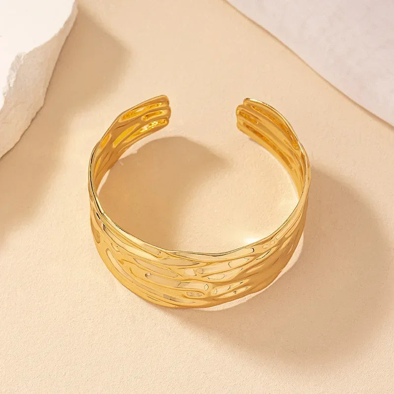 Trendy Wrinkle Design Bracelet