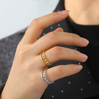 Adjustable Finger Ring 
