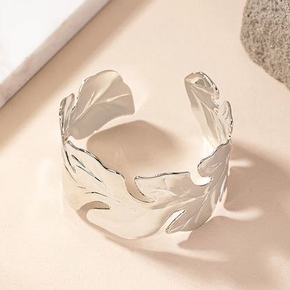 Leaf Design Metal Bracelet