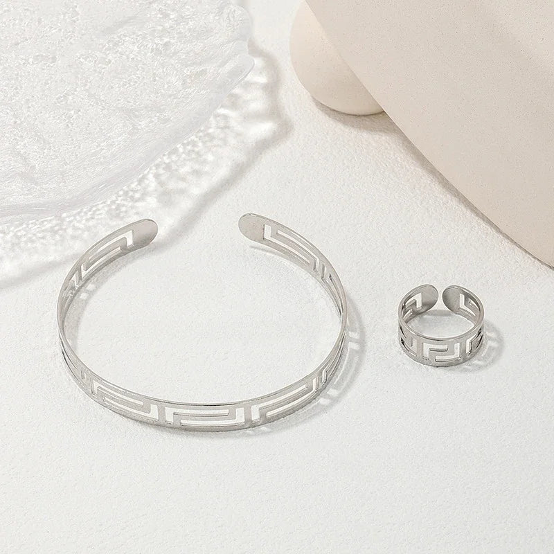 Elegant Hollow Bracelet Set