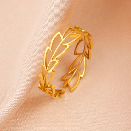 Women’s Hollow Leaf Rings