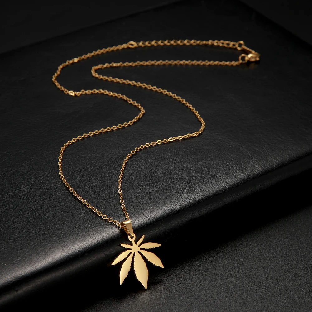 Chic Maple Leaf Pendant