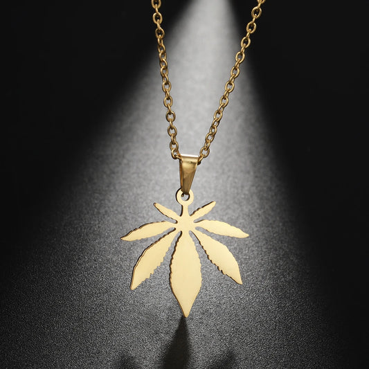 Chic Maple Leaf Pendant