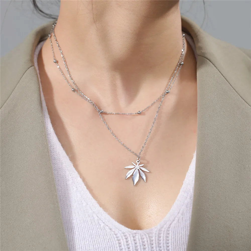 Chic Maple Leaf Pendant