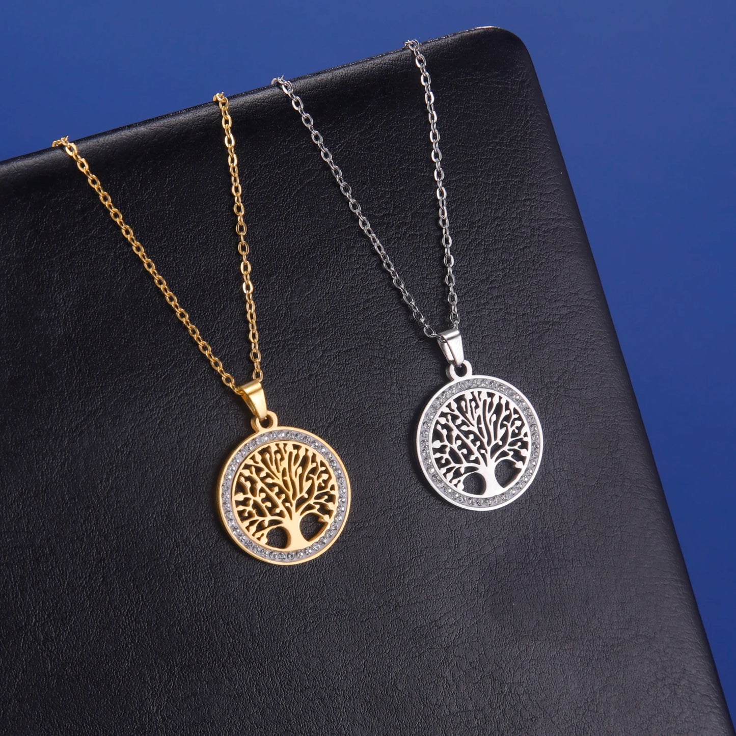 Round Pendant Neck Chains