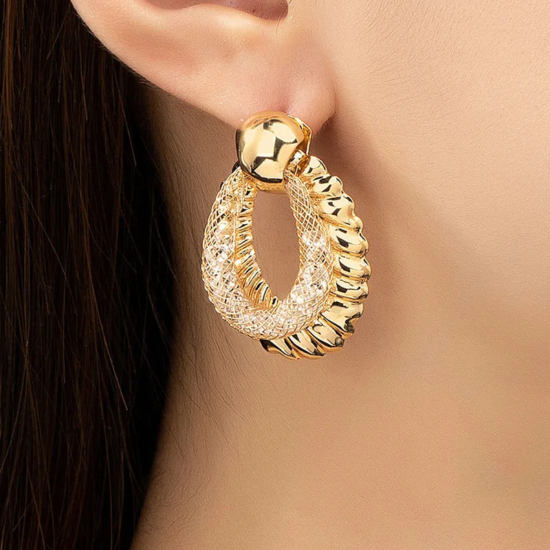 Drops Oval Earrings