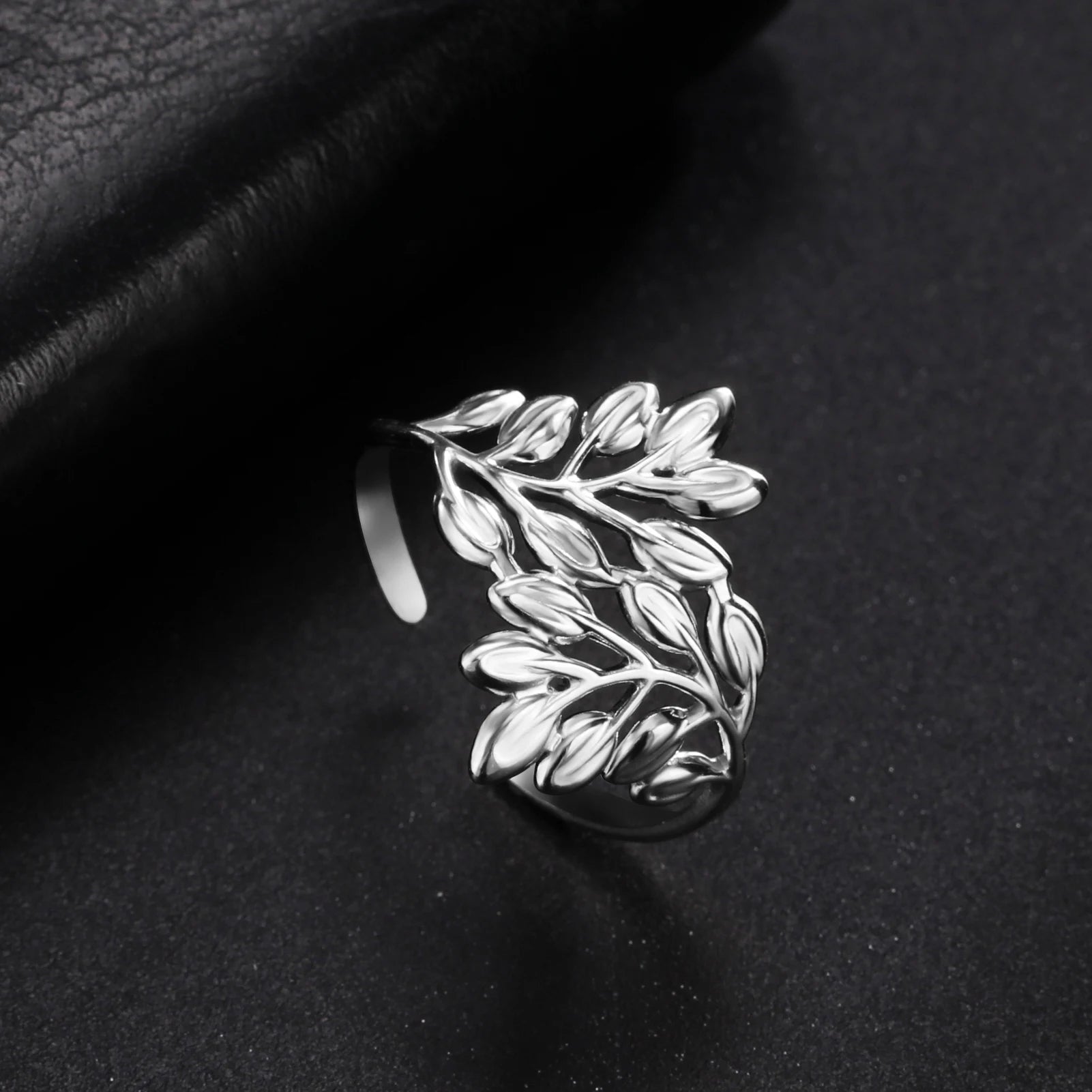 Adjustable Leaves Finger Ring