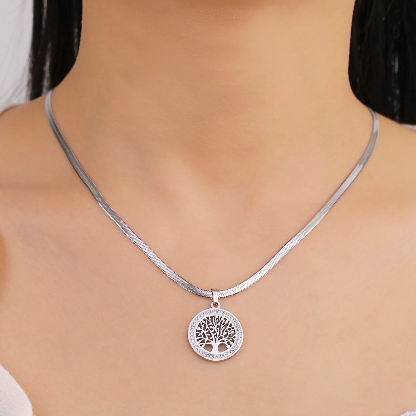 Luxury Zircon Pendant Choker