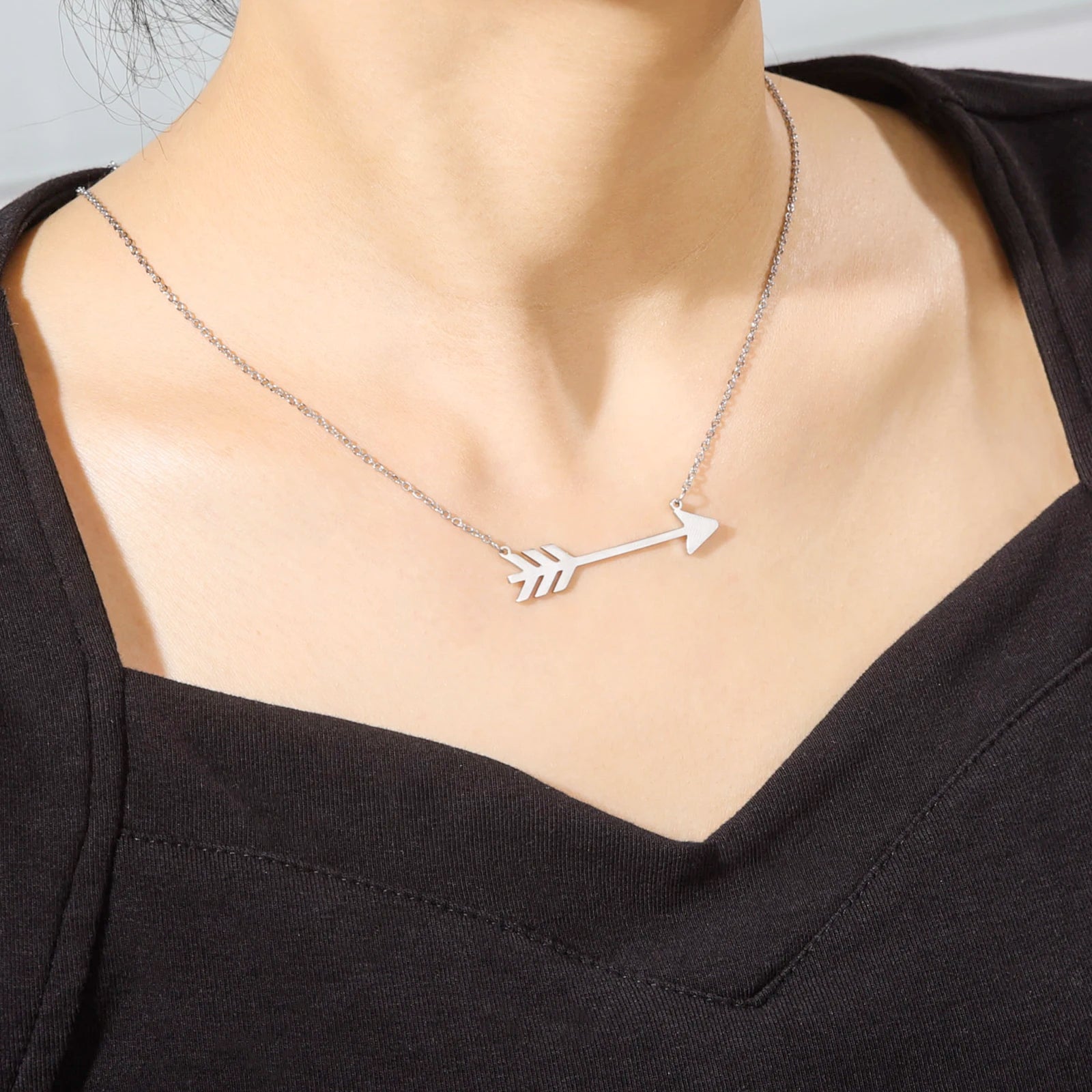 Men’s Love Arrow Choker