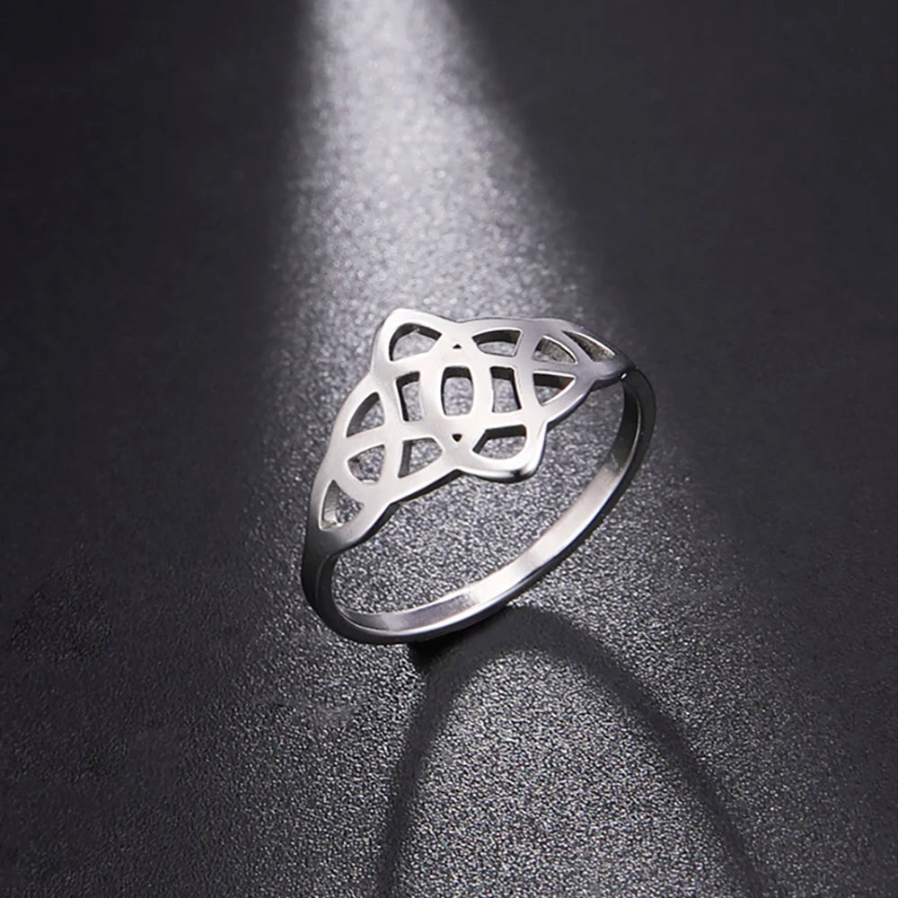 Wedding Triquetra Ring